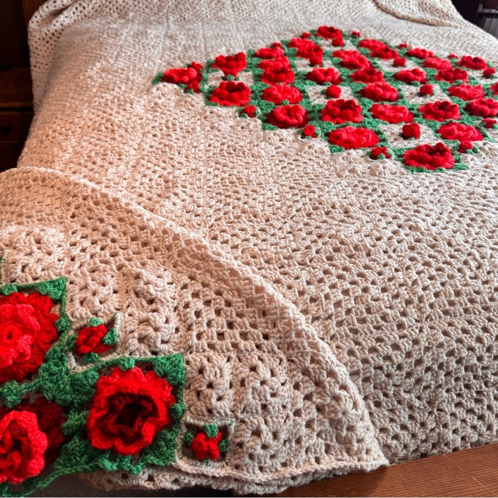 Vintage King Size Cottagecore Boho Square 3-D Roses Crocheted Blanket 96” x 96” - Picture 2 of 12